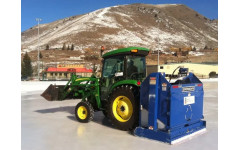 Навесная машина ZAMBONI 200 для заливки и выравнивания льда